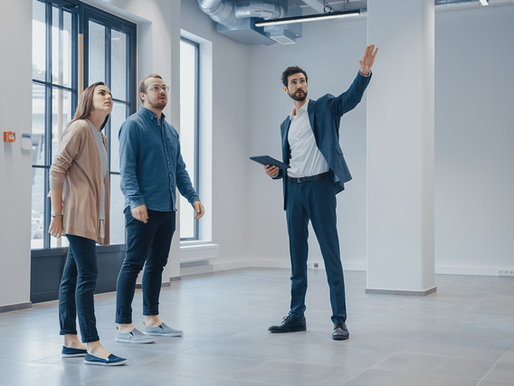 What Does a Commercial Real Estate Broker Do? A Complete Guide for Business Owners and Investors