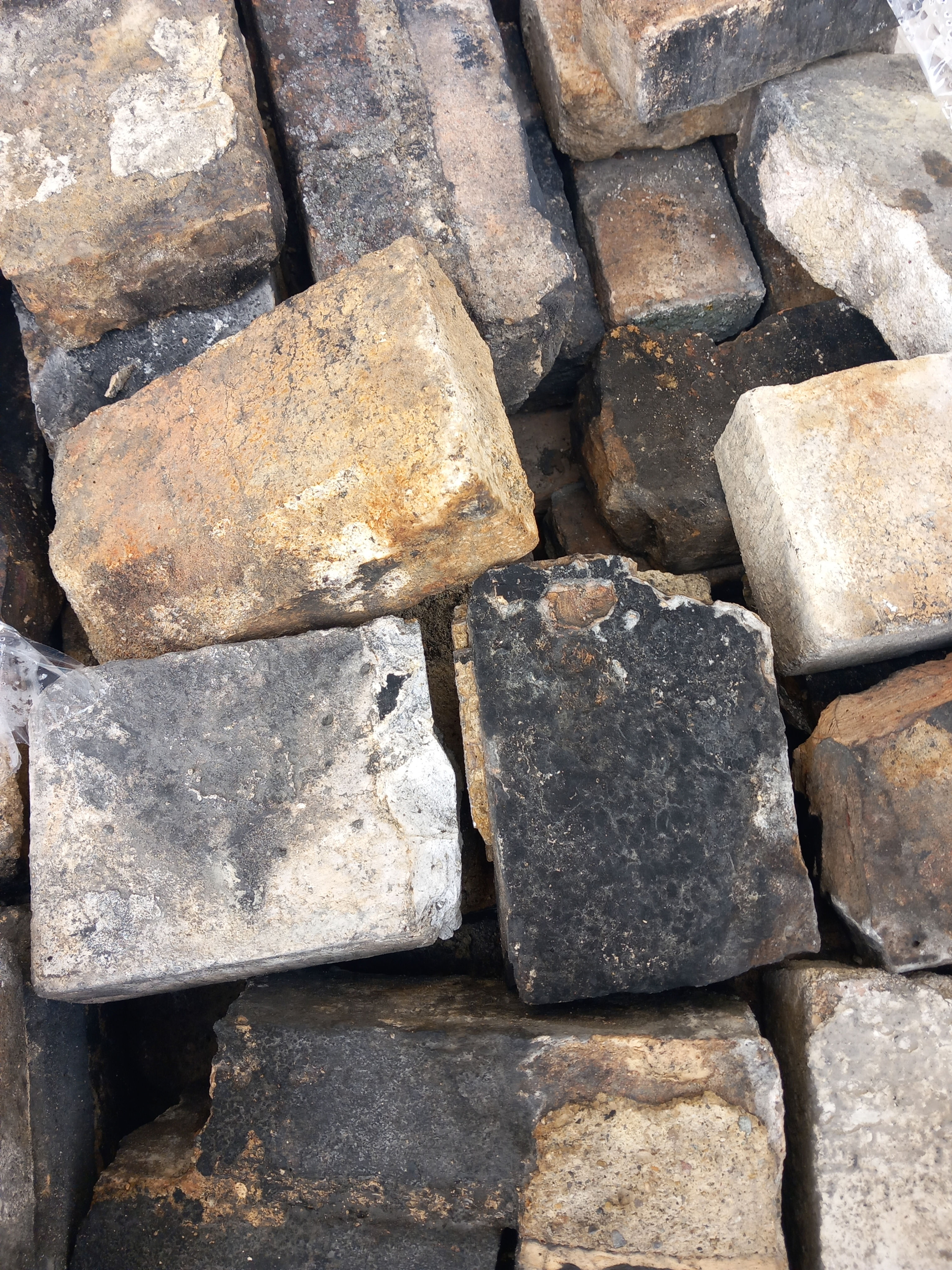 Briques réfractaires réemploi