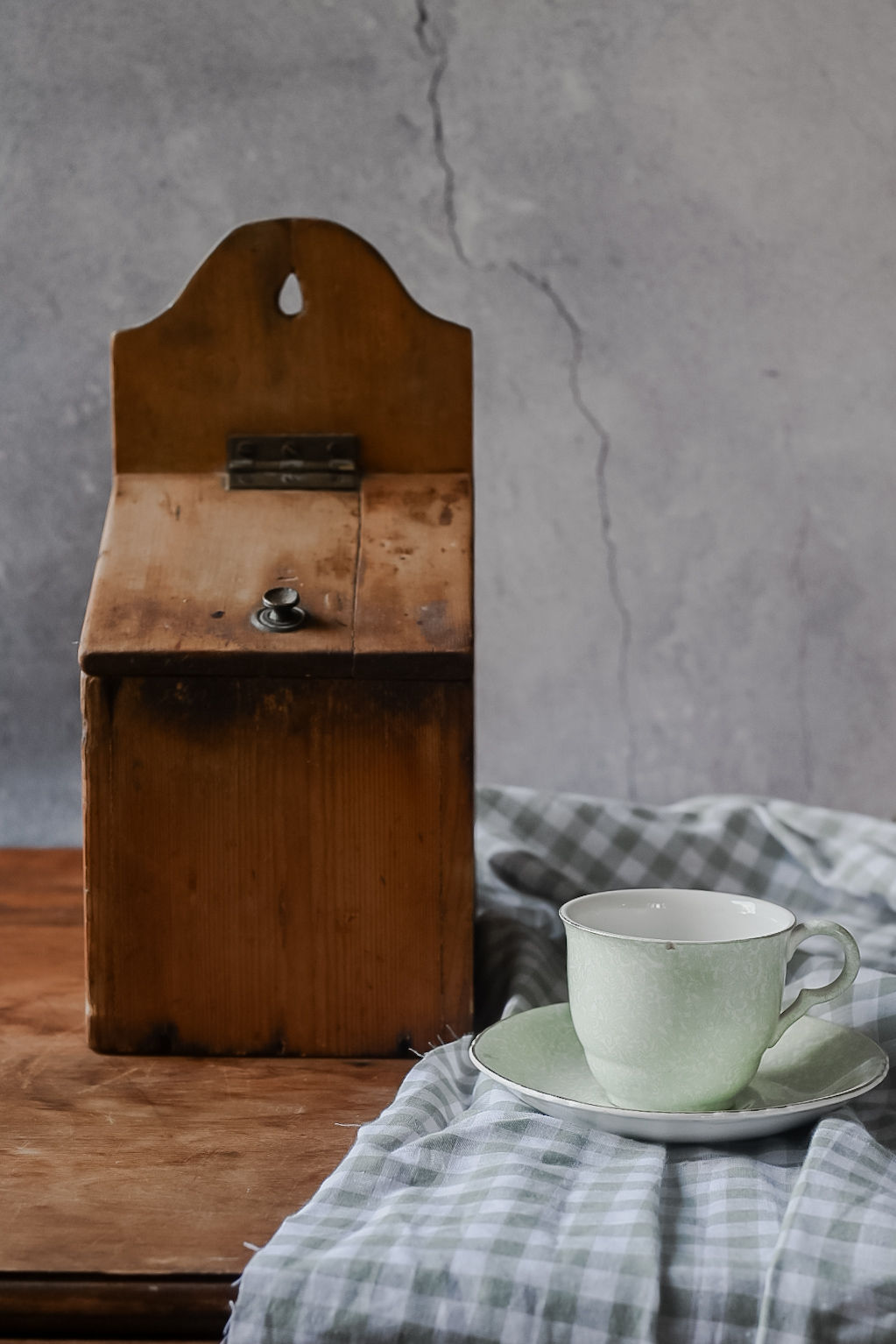 Antique Primative Tea Cady