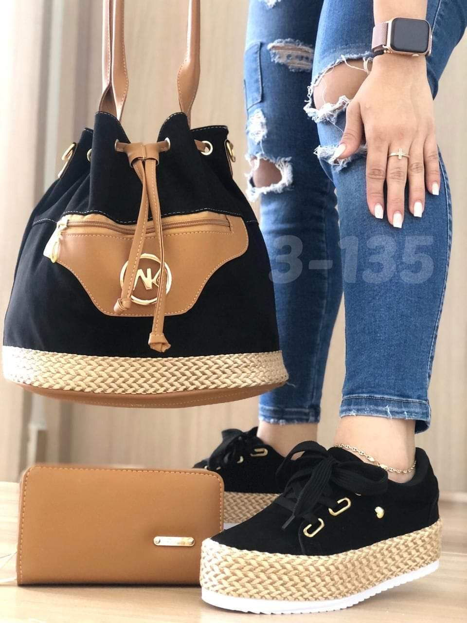 Combinacion trio de bolso zapato y monedero color negro para dama
