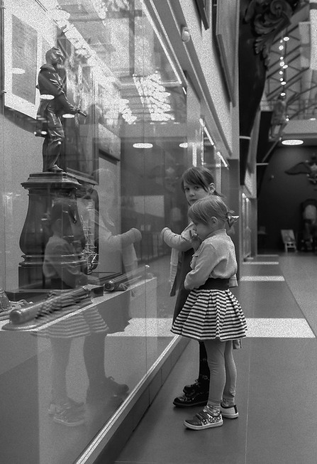 Kids visiting a museum