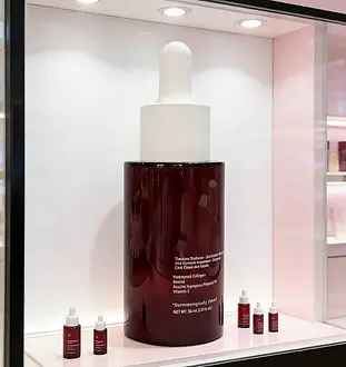 Custom-Giant-Bottle-Display-Prop -Manufacturer.webp