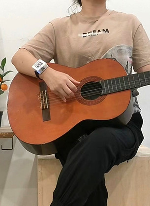Silent Cicada helps musicians