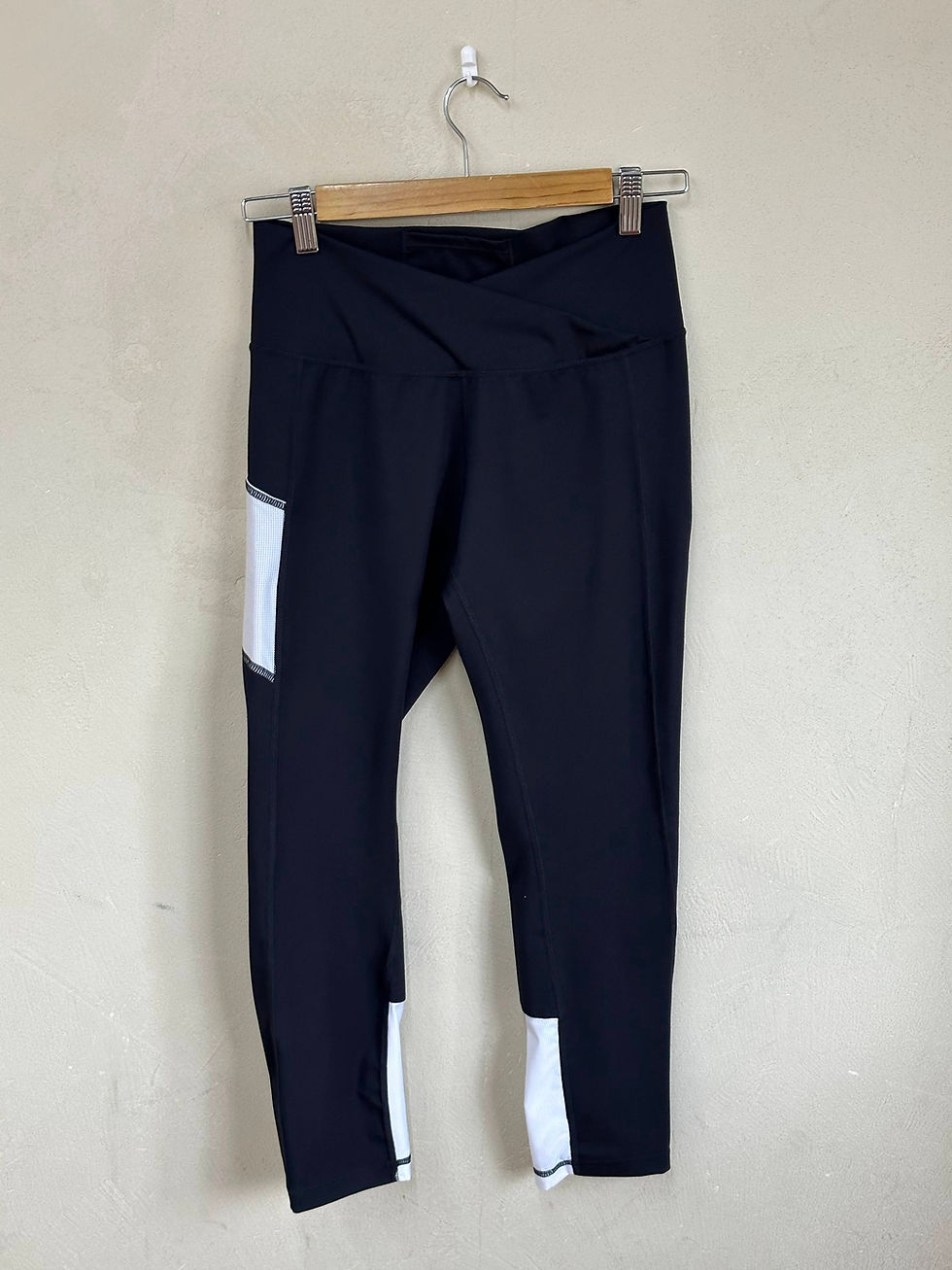 SNAP Women Mesh Leggings Black & White