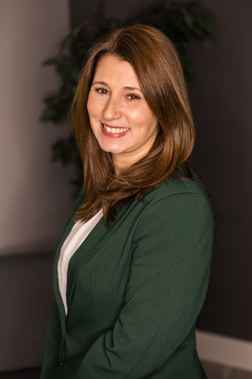 professional  Headshot of realtor in rochester new york