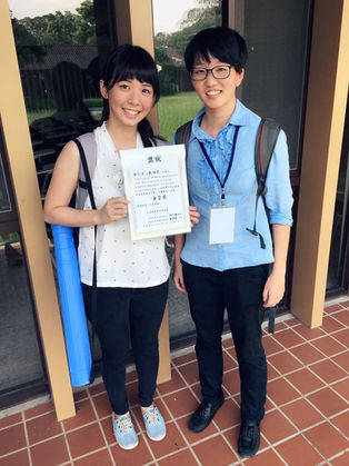 恭喜楊翎筑及孫乙立同學參加【第一屆立創光電盃應用論文競賽】榮獲金質獎