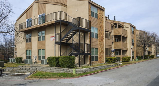 windtree-condos-dallas-tx-building-photo.jpg