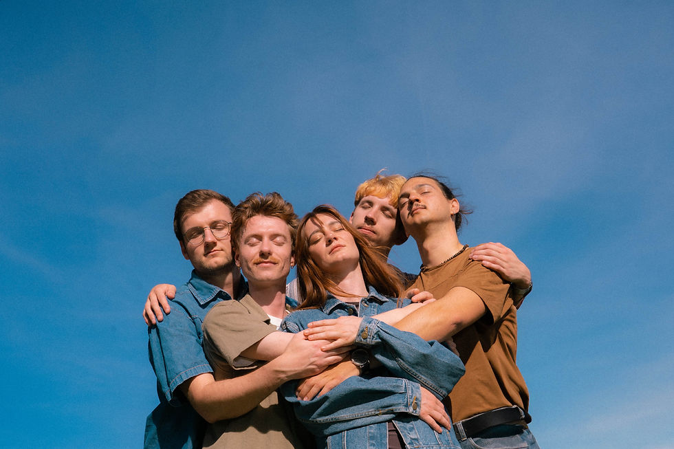 Die Luzerner Indie-Pop-Band Velvet, zugänglicher und vielseitiger Sound aus der Zentralschweiz