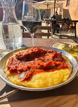 Polenta con salsiccia