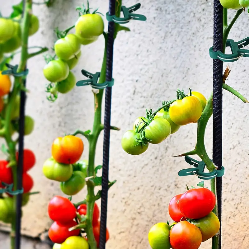 Adjustable garden plant support clips