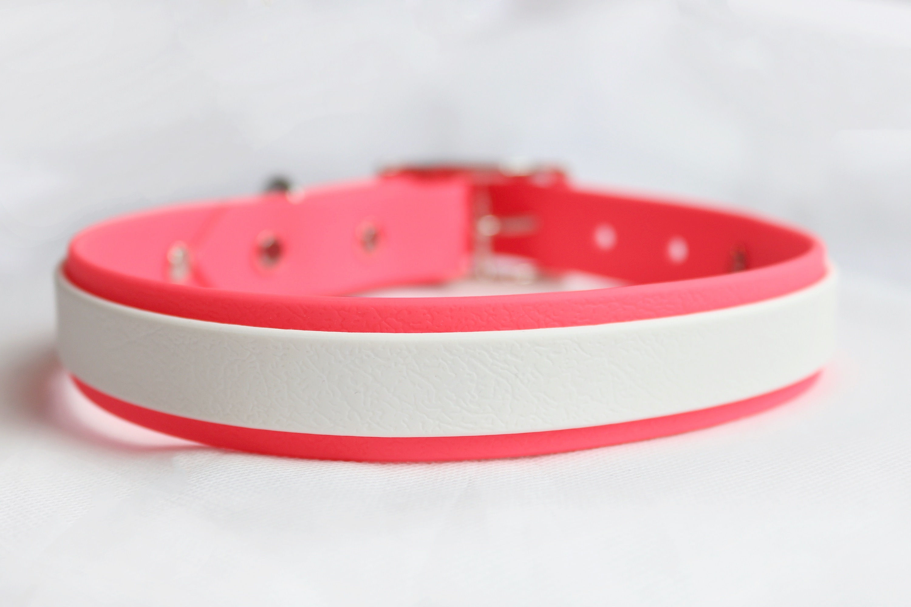 Milkshake Striped Collar