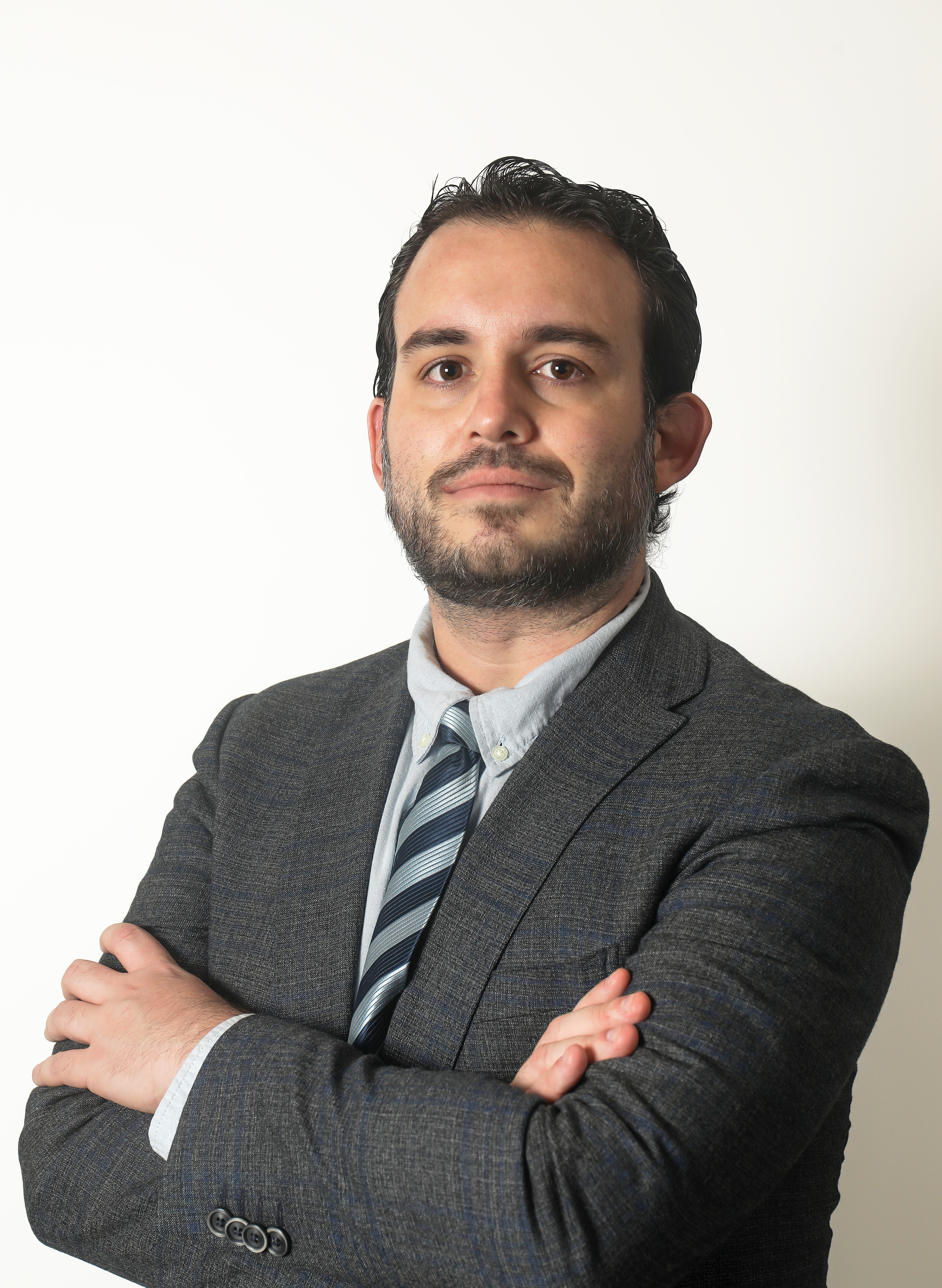 Dr. Antonio Viana Electrofisiología.jpg