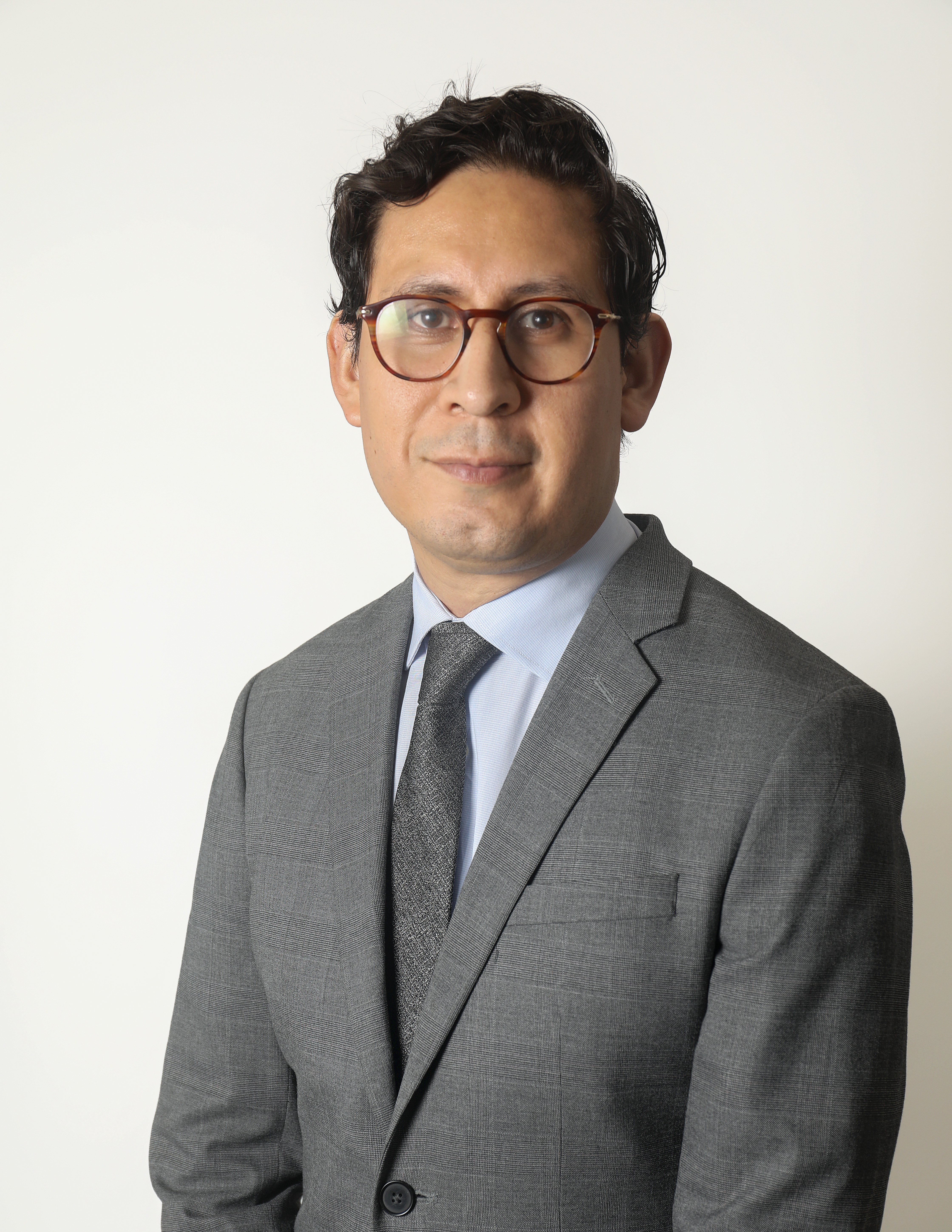 Dr. Clemente Barrón Insuficiencia Cardiaca_Cuidados Críticos.jpg