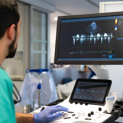 Interpretación básica del electrocardiograma (ECG) para personal de enfermería