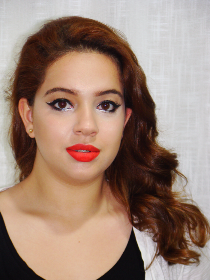 Maquiagem Delineado Duplo com Glitter