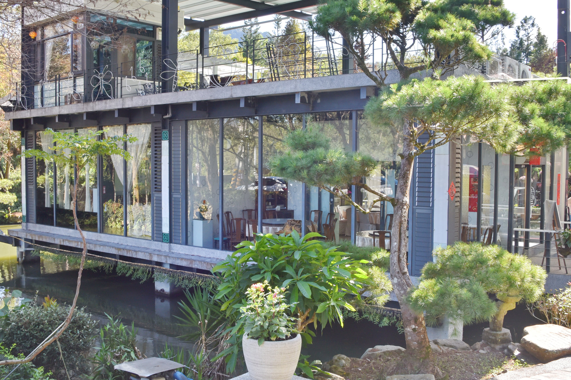 水上餐廳(土角厝)