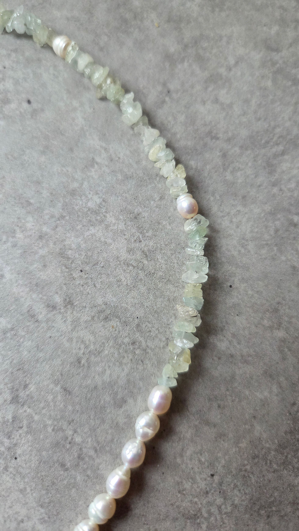 Thumbnail: Naszyjnik z jadeitu, perły i hematytu