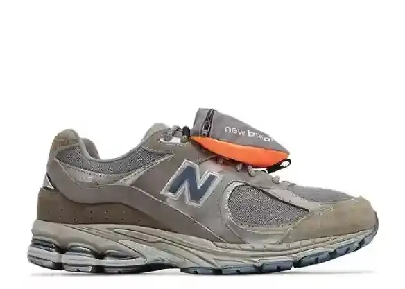 NEW BALANCE 2002R POUCH CASTLE GREY SIDE VIEW