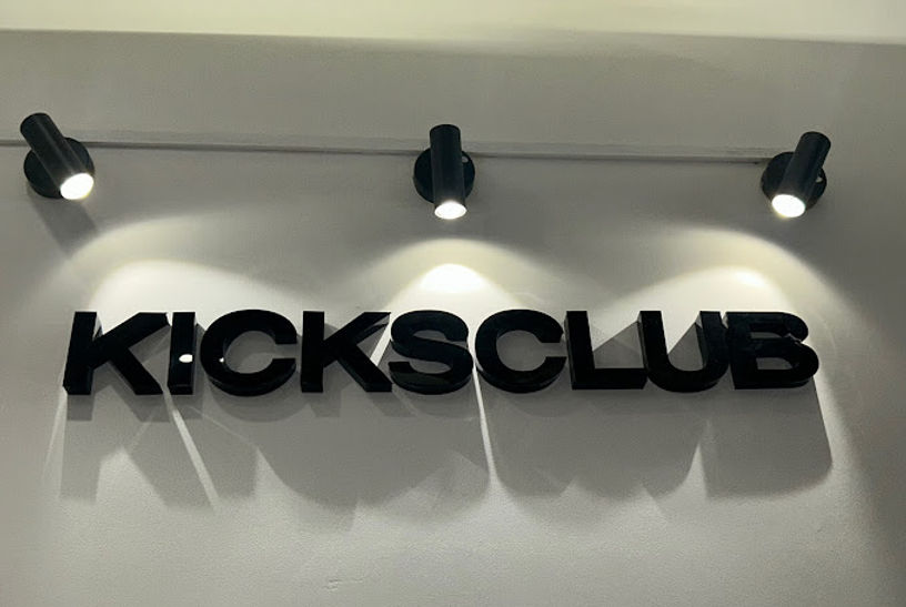 Kicksclub Spotlight Logo Wall