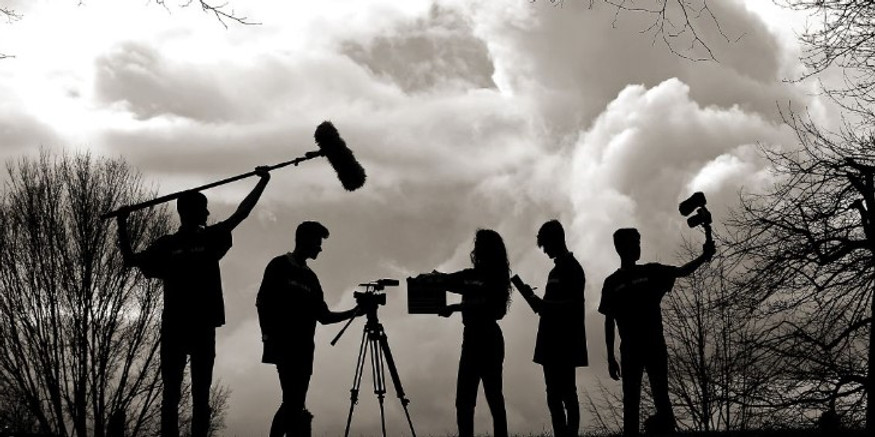 Cover Movie Shot blk.wht3 SILUETTE.jpg