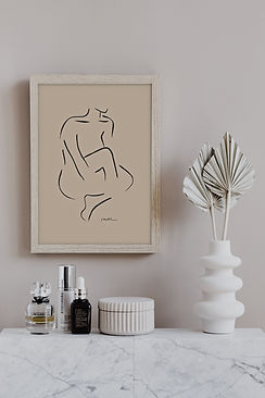 WOMEN FRAME MOCK.jpg