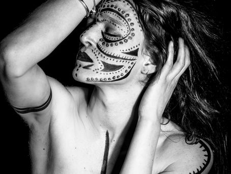 Manon - Primitive attraction