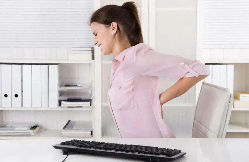 Posture Problems in the Digital Age: From Neck Pain to Chest Discomfort