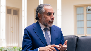 Armando Benedetti lanza fuertes críticas a Estados Unidos por manejo de visas