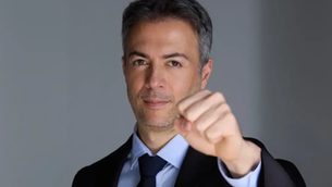 Daniel Quintero felicitó a Iván Cepeda y anunció que irá solo por la presidencia