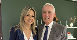 Vicky Dávila celebra con euforia la absolución de Álvaro Uribe