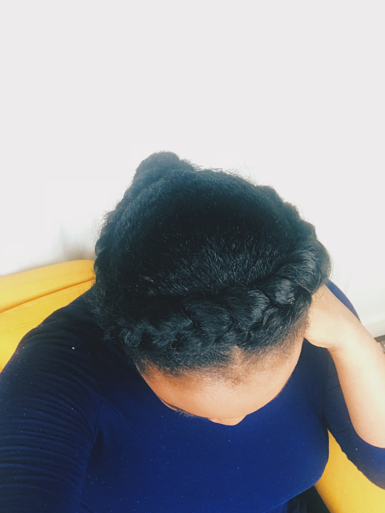 perfect valentines natural hair styles, a romantic natural hairstyles . This is an awesome easy goddess braids for natural hair, this goddess braids with kanekalon hair is perfect for that awkward length we all experience