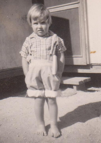 At Salisbury Cabin Homes 1955.jpg