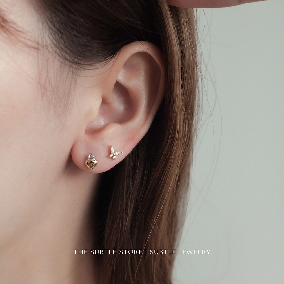縮圖：(純銀) 金/銀 -小桃心 - Screw back stud 圓釘 | S925 Earring