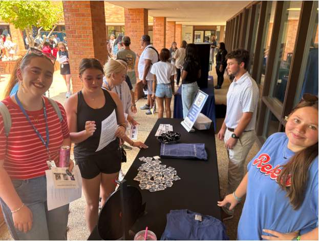 Students visit the BSU table at the Club Fair