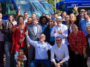 No Rio de Janeiro, Lula e Padilha ampliam acesso à saúde especializada com entrega de 43 veículos para transporte de pacientes do SUS.