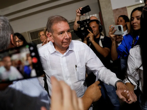 Candidato de oposição diz que regime o submeteu a coação para assinar termo reconhecendo vitória de Maduro e deixar Venezuela
