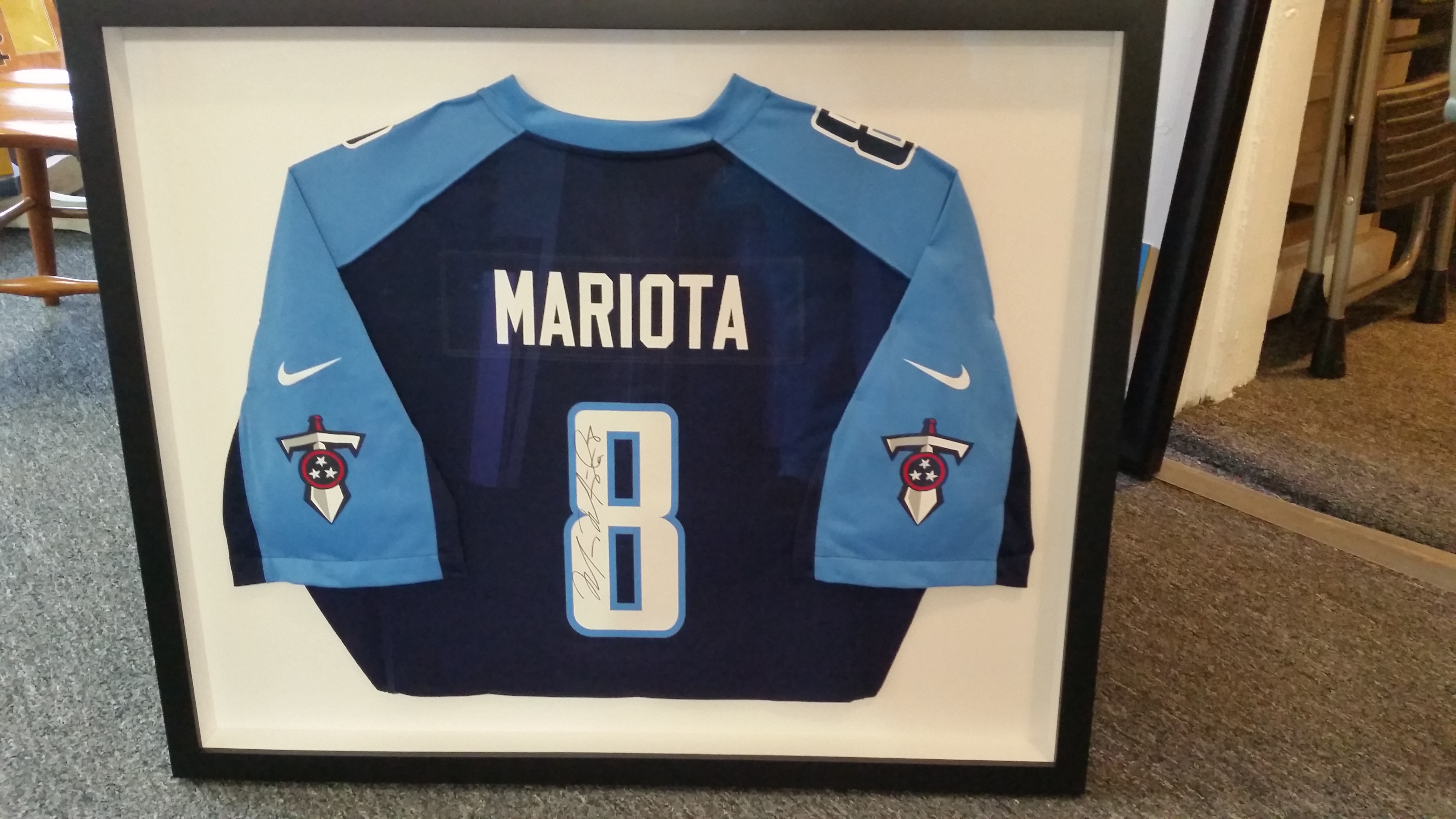 Mariota Jersey.jpg