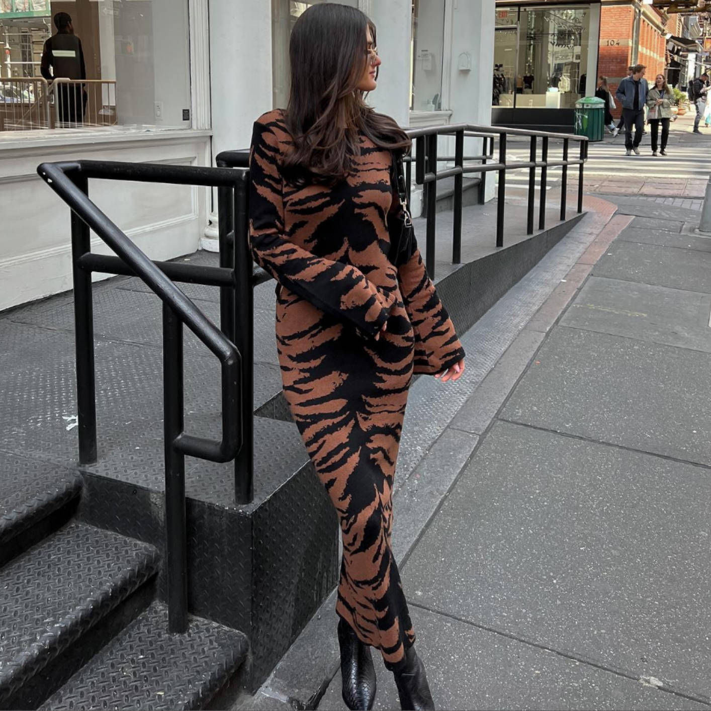Women's Bell Sleeve Printed Fashion Dress