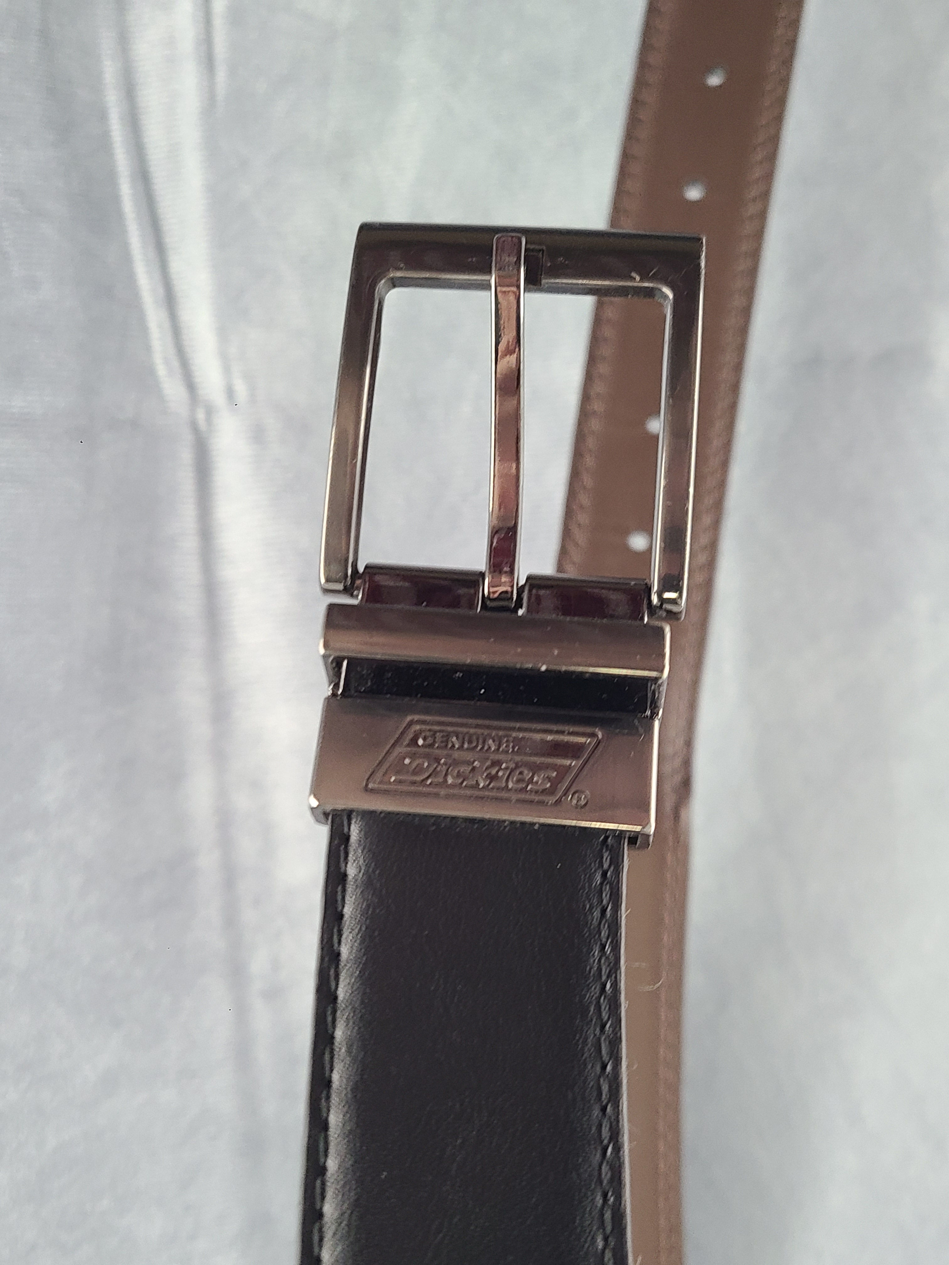 Dickies Reversible Leather Belt – Black/Brown