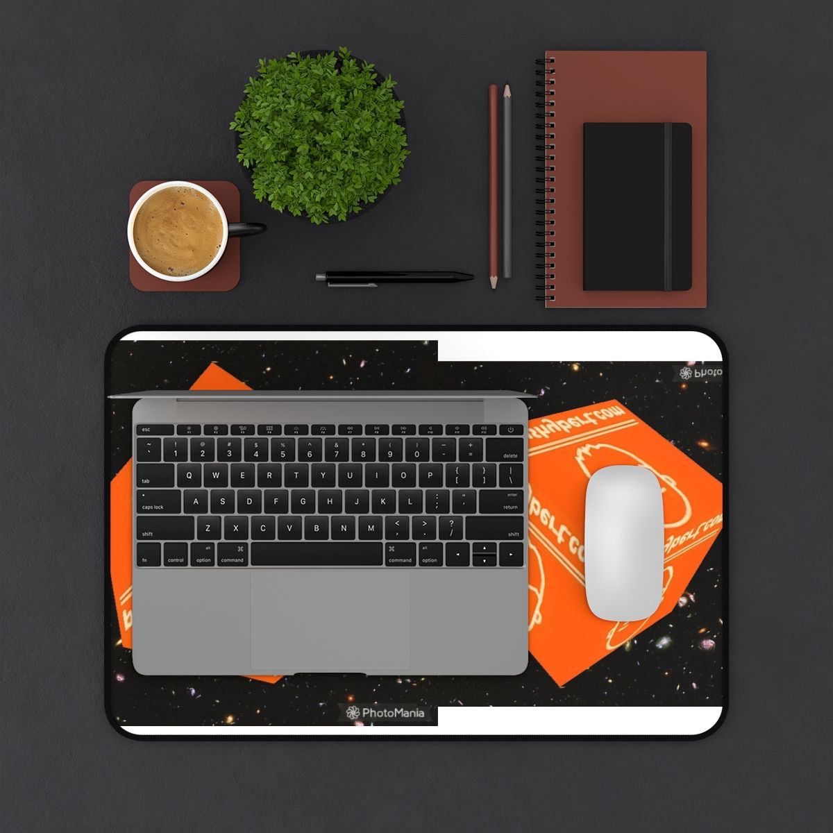 Brushy Bert Cube Desk Mat