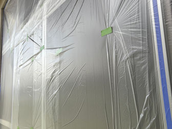 外壁塗装に欠かせない養生作業とは？窓やサッシを守る大切な下準備