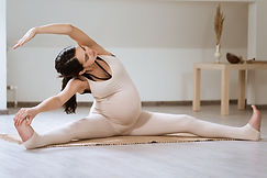 SchwangerenYoga_solo_M.jpeg