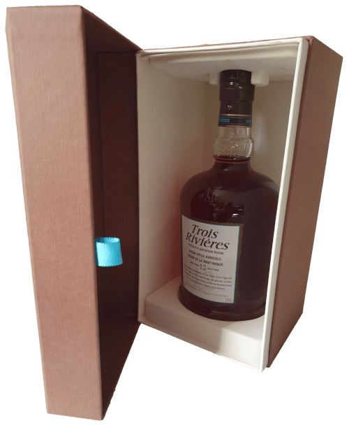 Bouteille de rhum de Martinique TROIS RIVIERES Rhum Vieux Agricole 12 Ans 42° dans coffret