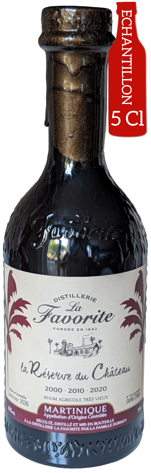 Bouteille de vieux rhum de Martinique LA FAVORITE La Réserve du Château Edition 2025 43°