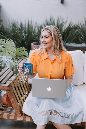 Dra. Mayana - médica cirurgiã pediátrica