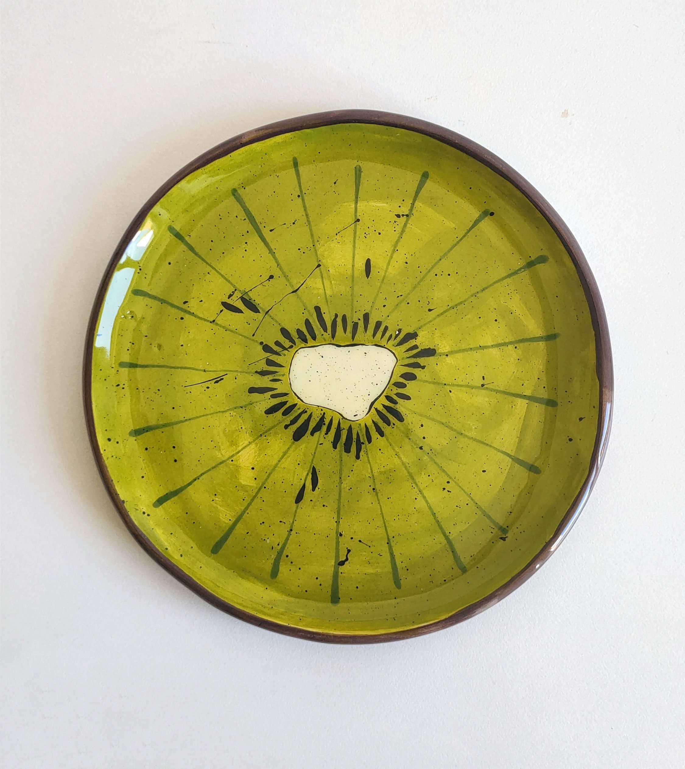Ceramic Big kiwi platter 30 cm