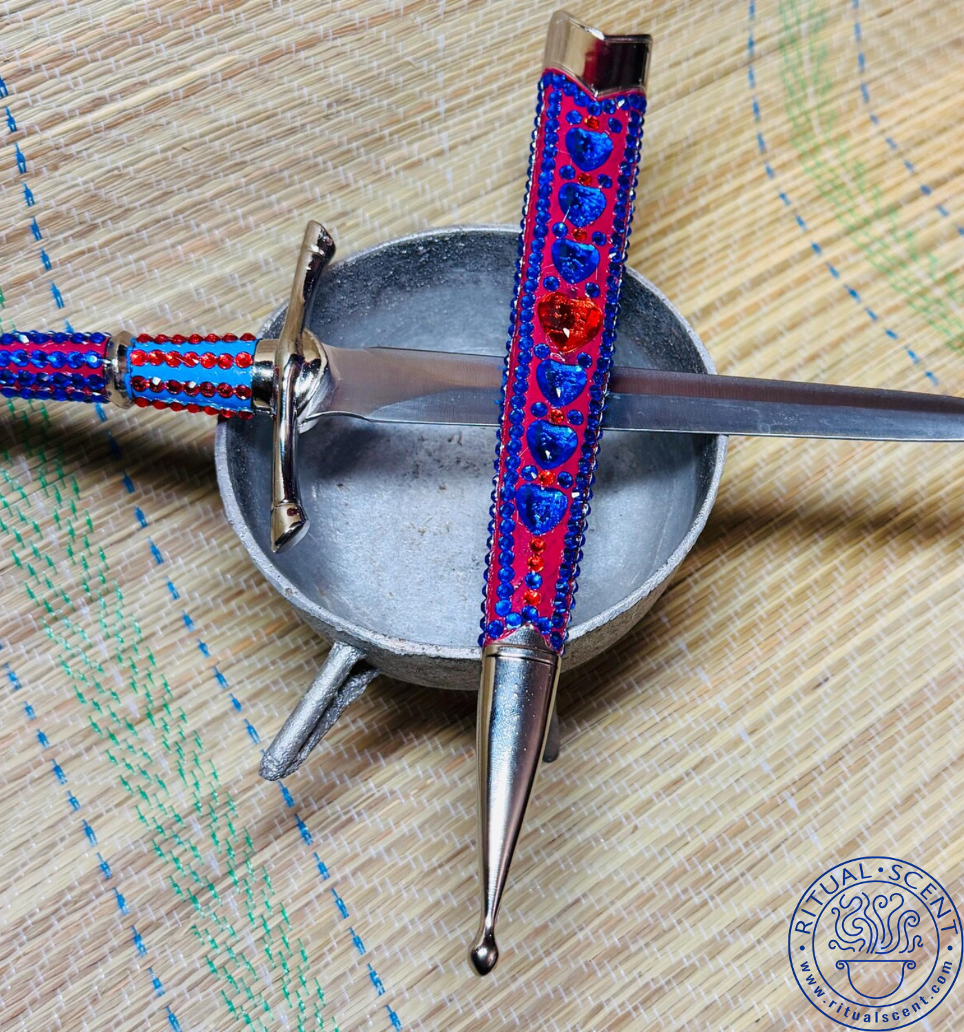 Erzulie Dantò Ponya Dagger 13–14