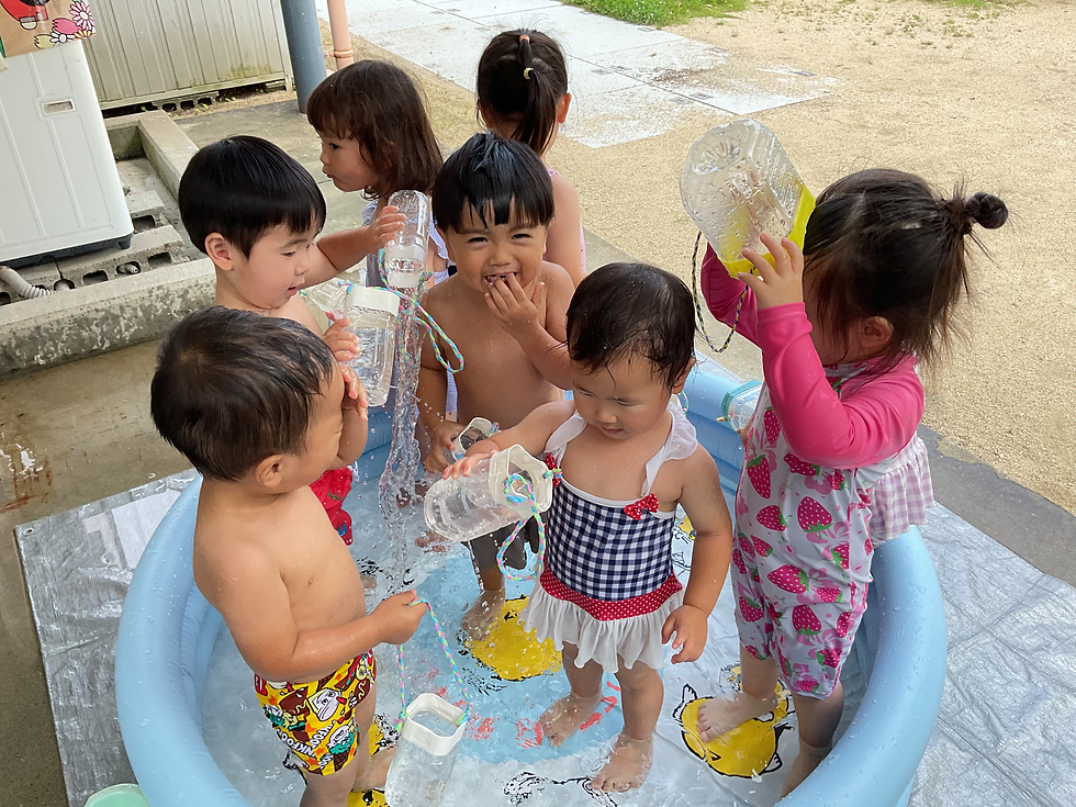 7月10日 りす組さんの水遊びの様子です。