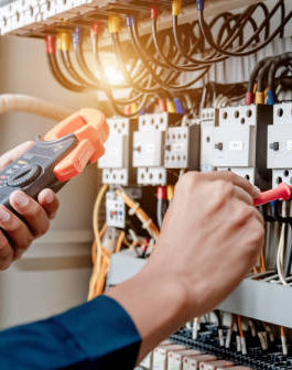 Selecting the Leading Electrical Contractor for Your Home or Company