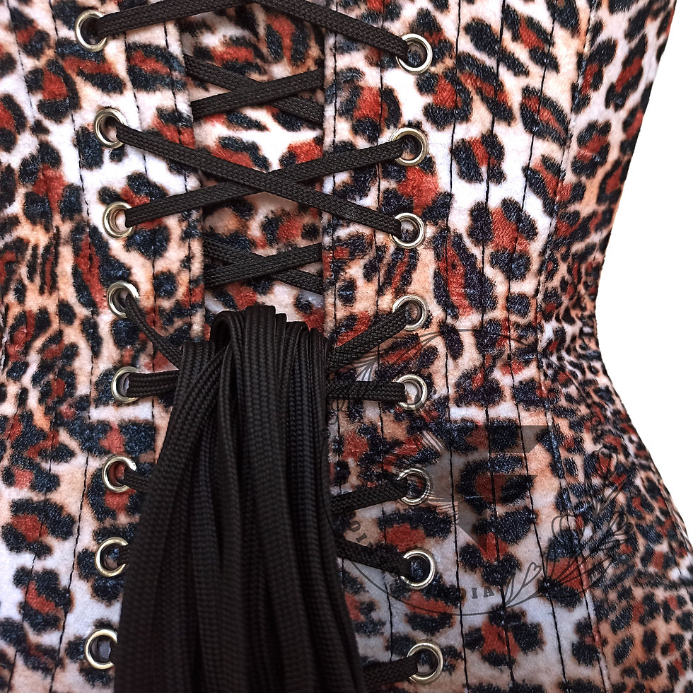 Миниатюра: Hourglass figure enhancing leopard print corset